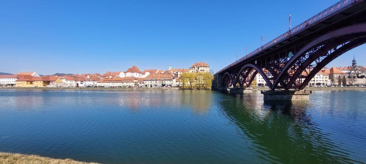 La Studio Maribor Eksteriør billede
